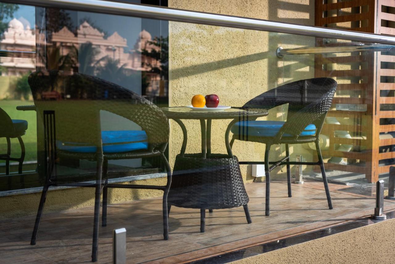 Paramount Riverfront Resort & Spa, Karjat Esterno foto