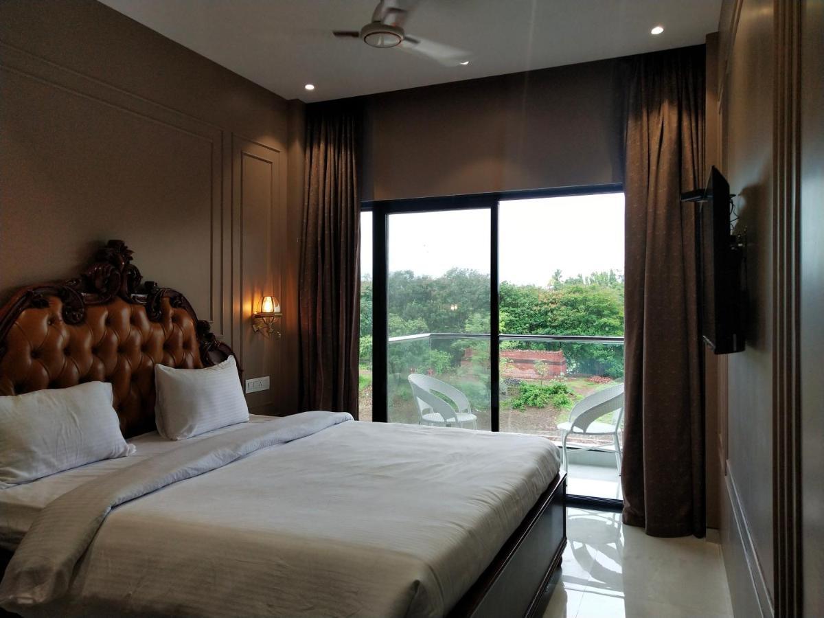 Paramount Riverfront Resort & Spa, Karjat Esterno foto