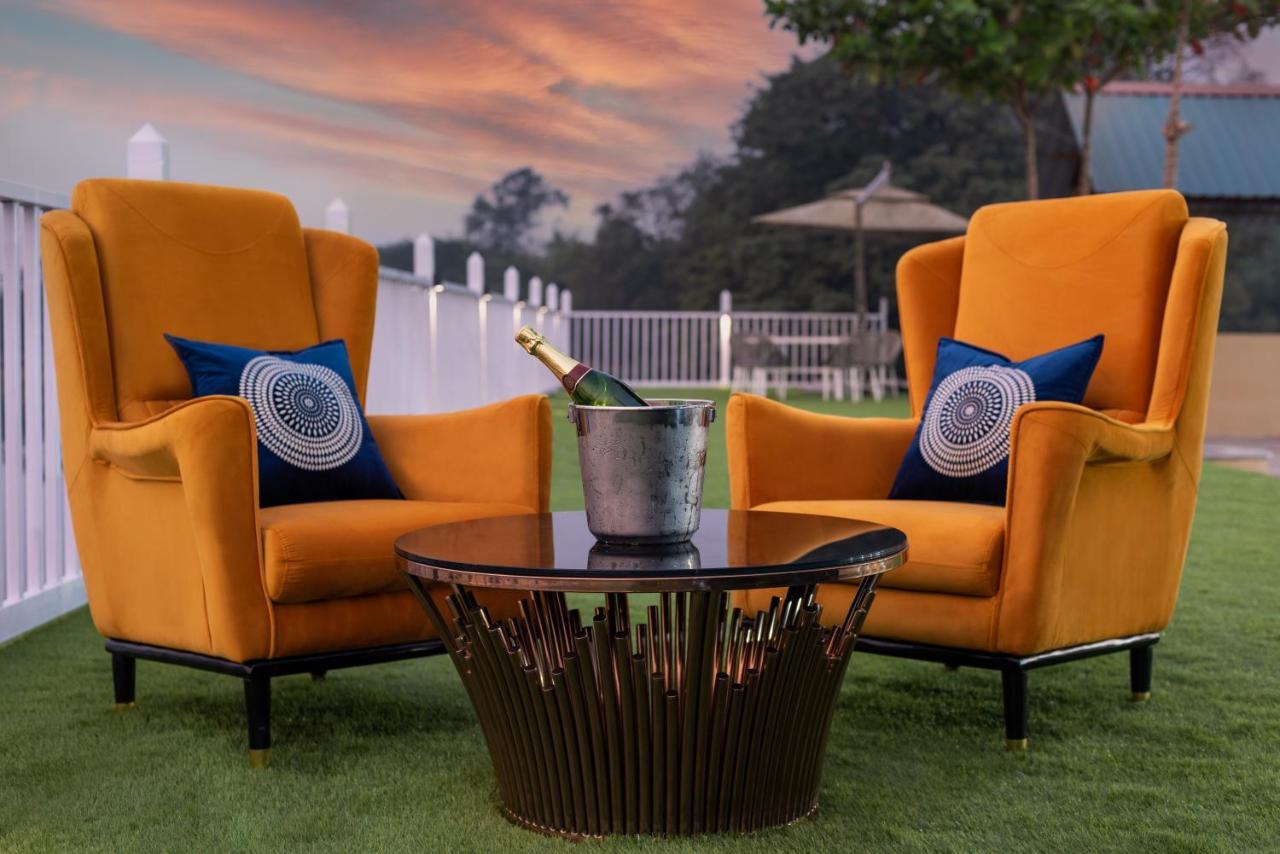 Paramount Riverfront Resort & Spa, Karjat Esterno foto