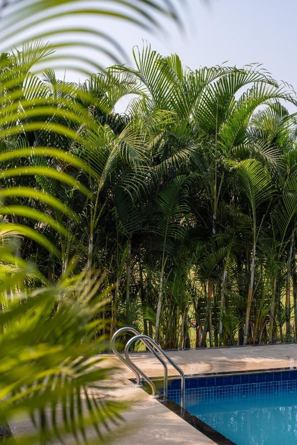 Paramount Riverfront Resort & Spa, Karjat Esterno foto