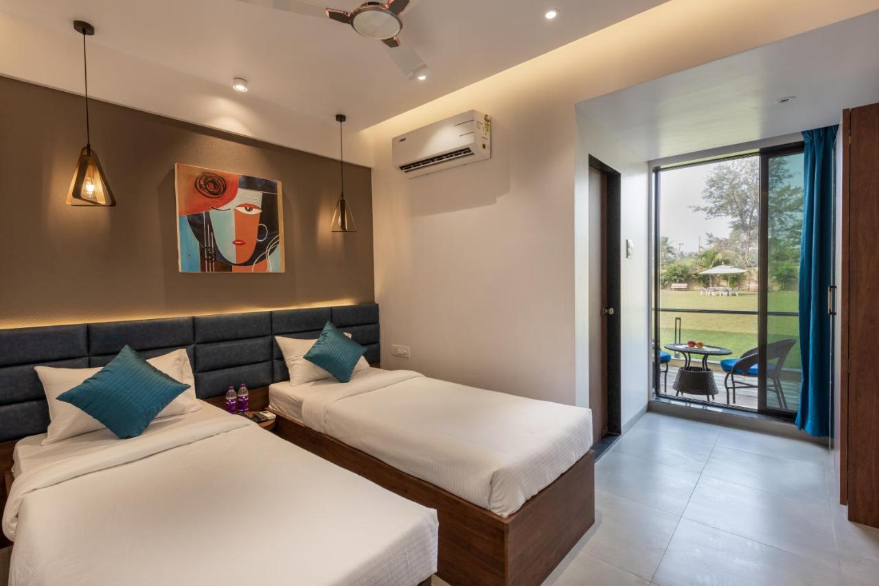 Paramount Riverfront Resort & Spa, Karjat Esterno foto