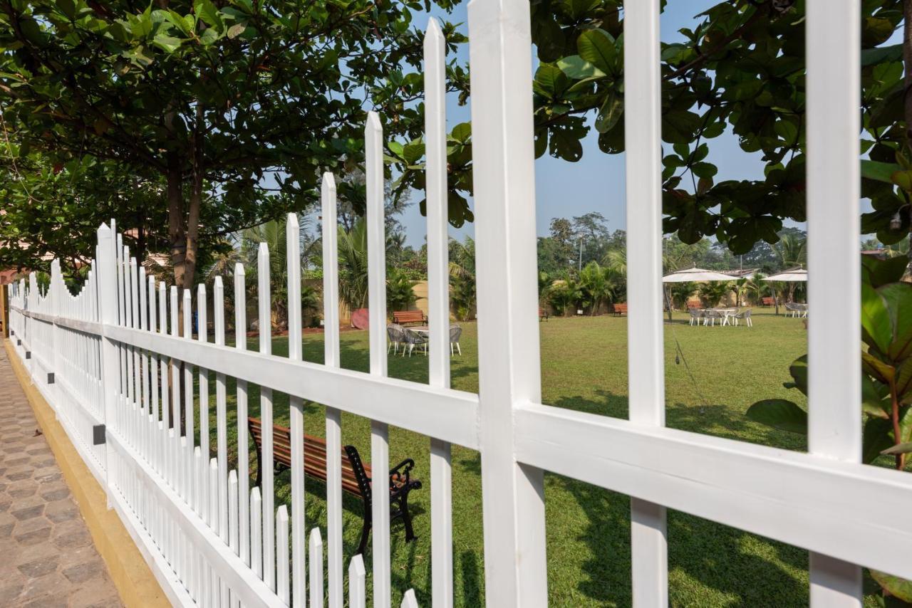 Paramount Riverfront Resort & Spa, Karjat Esterno foto