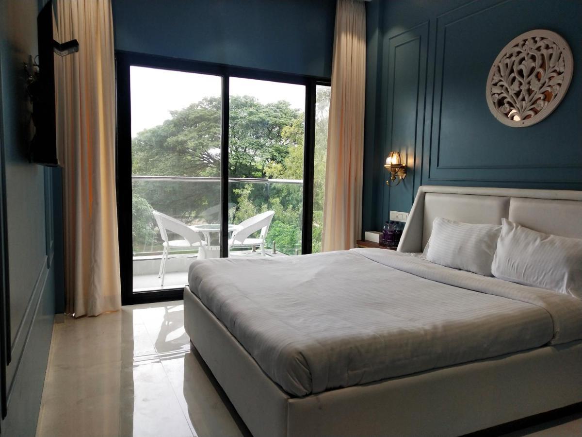 Paramount Riverfront Resort & Spa, Karjat Esterno foto