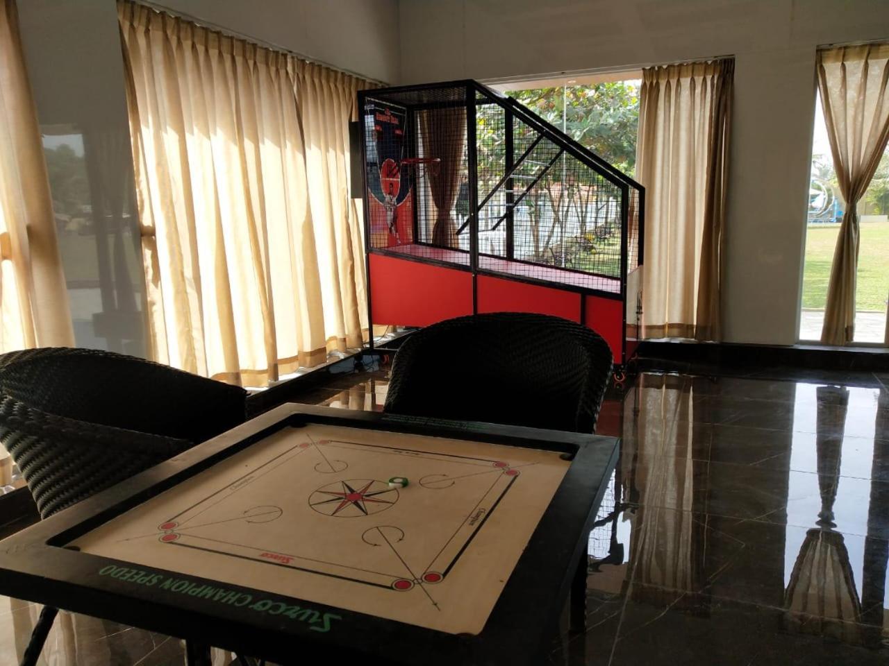 Paramount Riverfront Resort & Spa, Karjat Esterno foto